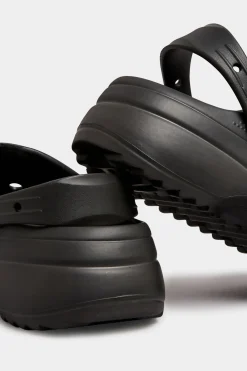 Pixiegirl Pixiegirl Black Platform Clog Sandal In Standard Fit