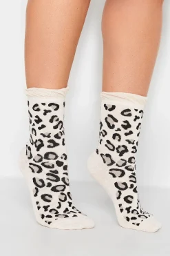 Yours Yours 4 Pack White & Black Animal Print Socks