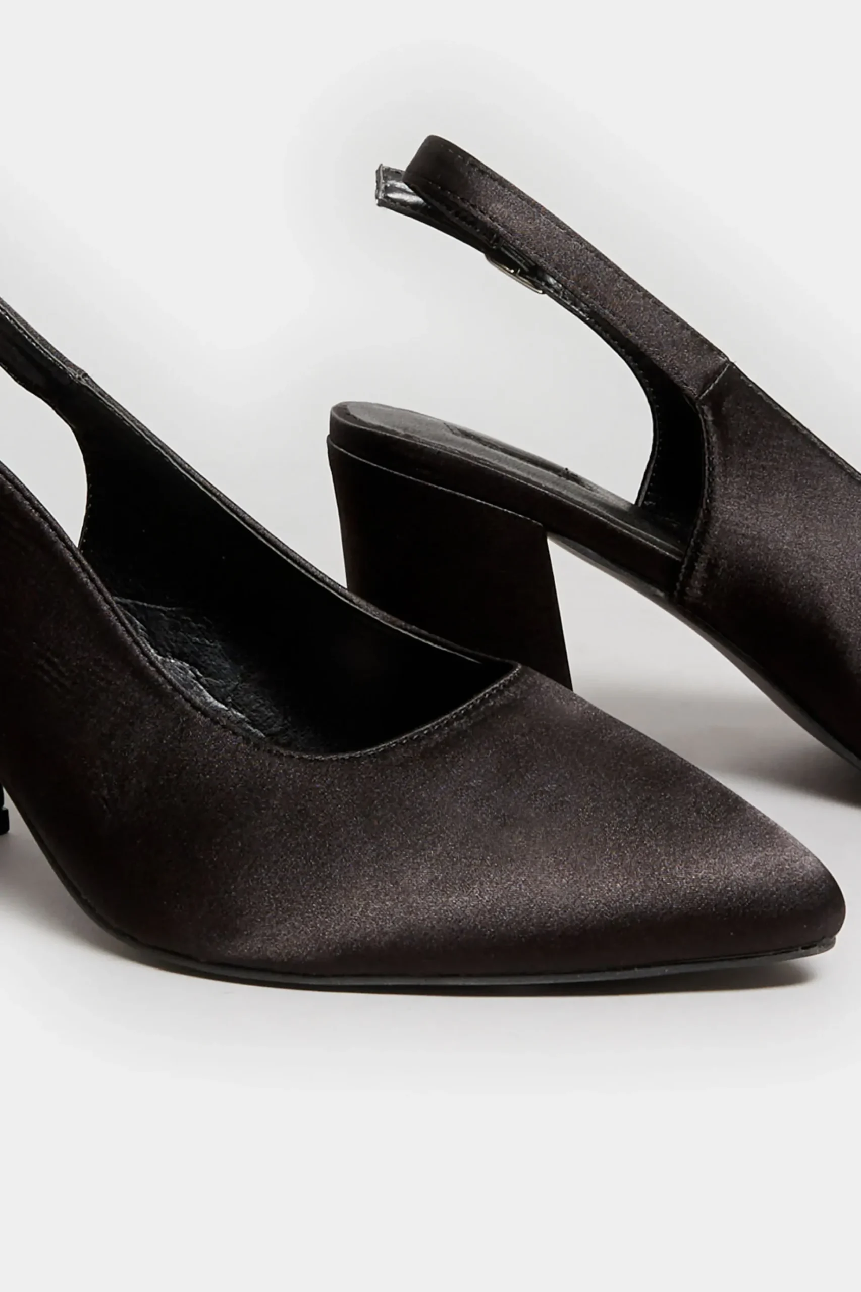 Yours Yours Limited Collection Black Pointed Block Heel Court Shoes In Wide E Fit & Extra Wide Eee Fit